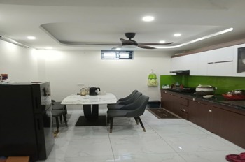 Căn nhà phố Quang Trung, Hà Đông: 40m2 x 5 tầng, Giá 7.2 tỷ