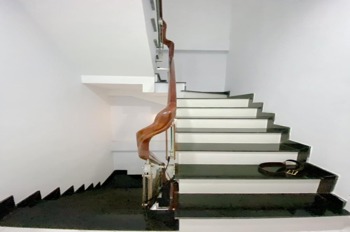Bán Nhà Mặt Tiền Hồng Lạc, Tân Bình: 4 Tầng, 72m2, Giá 13.5 Tỷ