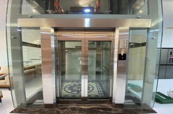 Nhà phố Quận 7 - 90m2 - 4PN - Giá 14 tỷ - Vị trí đắc địa