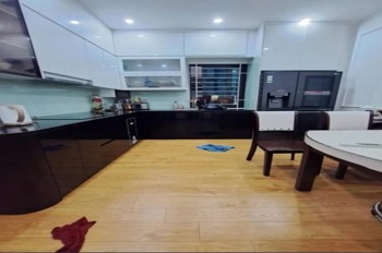 Bán Nhà Phố Đống Đa 36m2, 5 Tầng, Ô Tô Đỗ Cửa, Giá 15.5 Tỷ