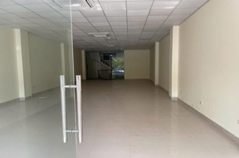 Cho Thuê Nhà Mới Thông Sàn Thang Máy Nguyễn Văn Huyền, Cầu Giấy - 75m2