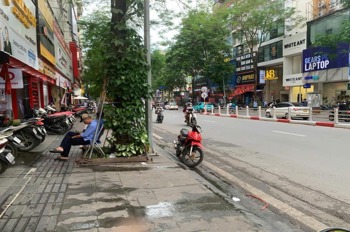 Nhà Mặt Phố Đống Đa - Vị Trí Đắc Địa - Kinh Doanh Sầm Uất