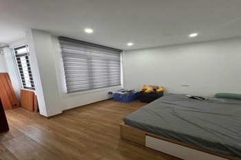 Bán Nhà Nguyễn Khang - 5 Tầng, Sân Riêng, Giá Tốt