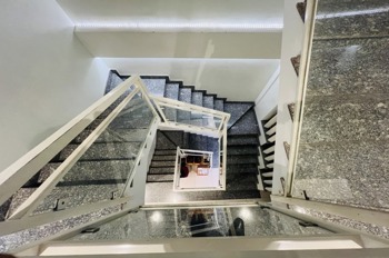 Bán nhà Quận 10: 83m2, 5 Tầng, 7 Phòng Ngủ - 14.5 Tỷ