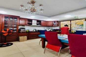 Bán Nhà Sát Mặt Tiền Hồng Lạc, Tân Bình: 64m2, 5 Tầng, Giá 6 Tỷ