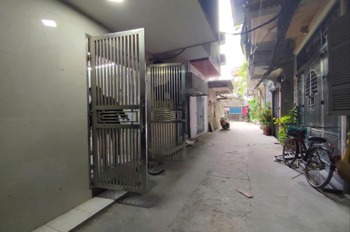 Mặt phố kinh doanh Bưởi - Ô tô dừng đỗ - Pháp lý chuẩn