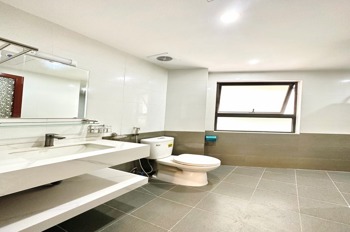 Bán nhà phố Nguyễn Ngọc Nại 180m², 5 tầng, giá 70 tỷ - Vị trí đắc địa