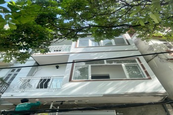 Cho Thuê Tầng 1 Nhà Mặt Hồ Hoàng Cầu - Đống Đa - Kinh Doanh Sầm Uất