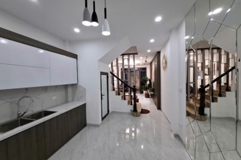 Bán nhà Yên Hòa 5tx51m² mới coong - Sân riêng, ngõ ô tô, giá 9.x tỷ