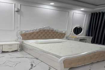 Bán nhà Quận 10: 4 Tầng, 8.5 Tỷ, Nguyễn Tri Phương, 48m2
