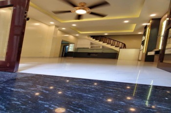 Bán Nhà Quận Đống Đa - 70m Ra Phố Tôn Đức Thắng - 27m² x 3 Tầng - Giá 6.15 Tỷ