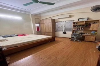 Bán nhà Cầu Giấy 40m2 x 5 tầng - Ngõ Thông Thoáng, Giá Tốt