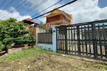 Đất nền Bình Chánh 283m2, có 191m2 thổ cư, MT đường Vườn Thơm, giá 6.7 tỷ