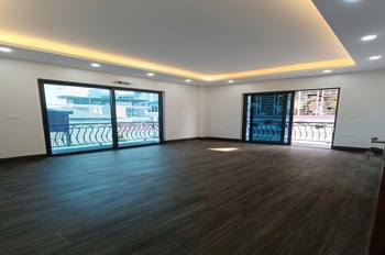 Trần cung 56m2, 7 tầng, mặt tiền 11m, lô góc, Cầu Giấy - 18.5 tỷ