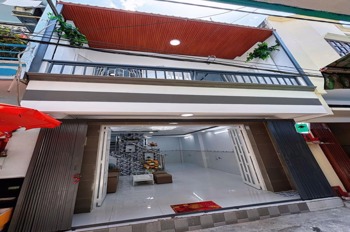 Cần bán gấp nhà đường bờ kinh T14, Bình Chánh - 60m2, SHR, Giá 900 Triệu