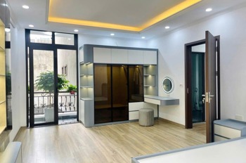 Bán nhà Trần Thái Tông 45m²x4, Full Nội Thất, Giá Tốt