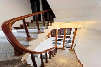 Bán Nhà Đẹp Tây Hồ - 5 Tầng, 3 Phòng Ngủ, Full Nội Thất - Giá 7.2 Tỷ