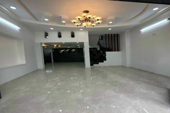 Bán Gấp Nhà Đường Hoa Lan, Quận Phú Nhuận - 3 Lầu, Tiện Kinh Doanh