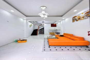 Nhà Đẹp Tân Phú - 4.25 tỷ - HXH - 40m2 - 1 Lầu - Gần Chợ