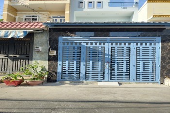 Bán Nhà Bình Tân Giá Rẻ: 2 Tầng, Hẻm Xe Hơi, Pháp Lý Sạch - Chỉ 5.4 Tỷ