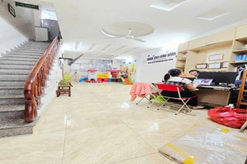Phân Lô Quần Ngựa 60m2, 5 Tầng, Mặt Tiền Rộng, Ô Tô Vào Nhà