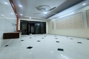 Bán nhà Phương Canh Giá Tốt: 30m2, 5 Tầng, Ô Tô Đỗ Cửa, Gần Đại Học