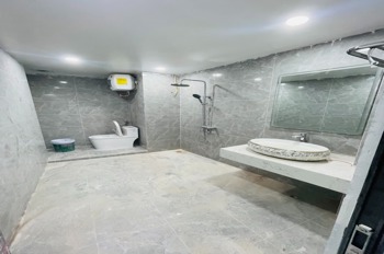 Nhà Tôn Đức Thắng - Vị trí Vàng, 6 Tầng, Ô Tô Đỗ Cửa