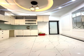Nhà Phân Lô Thái Hà - Gara Ô Tô - Sổ Đỏ Hoa Hậu - Giá Tốt