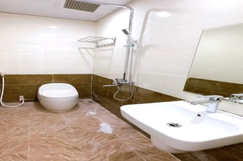 Căn Hộ 120m2, 3PN, Trần Quốc Hoàn - Giá Chỉ 4.1 Tỷ