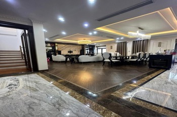 Liền Kề Văn Phú Mặt Tiền 5m - Nội Thất Sang Trọng, Vị Trí Đẹp