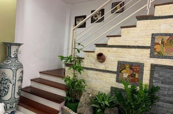 Bán nhà Hoàng Hoa Thám - Tây Hồ 75m2, Ô Tô Vào, Giá 13 tỷ