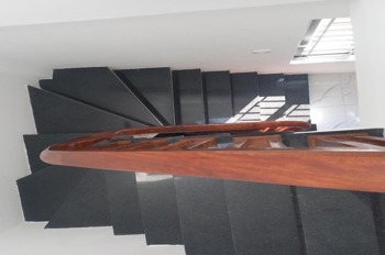 Nhà 5 Tầng, 52m² - 4PN, 4WC - Gần BRT, Ngõ Thông Thoáng