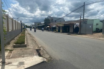 Bán nhà phố 3 tầng, 180m2, 4PN, Nguyễn Hữu Trí, Bình Chánh - Giá 3.6 tỷ