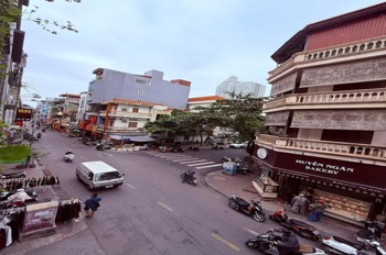 Nhà Mặt Phố Lê Lợi 73m² Lô Góc 3 Thoáng - 33.5 Tỷ Hà Đông