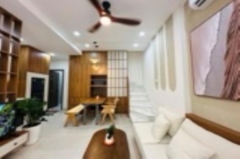 Nhà Phú Nhuận Full Nội Thất, 4.8 tỷ - Vị Trí Đẹp, Tiện Lợi