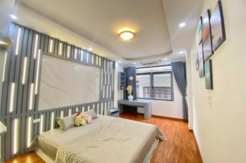 Nhà đẹp ngõ thông, 50m ô tô, Nguyễn Trãi, Thanh Xuân - 40m² x 4 tầng