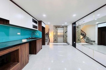 Căn hộ 10 tỷ tại Ngã Tư Sở, 45m2, 6 Tầng, Nội Thất Full