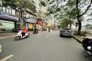 Nhà Mặt Phố Nguyễn Khang - Vị Trí Đắc Địa, Kinh Doanh Đỉnh, Giá Tốt