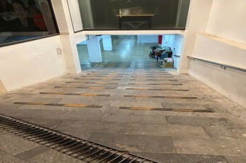 Bán Nhà Mặt Phố Hoàng Cầu - 216m2, 9 Tầng, Kinh Doanh Đỉnh Cao