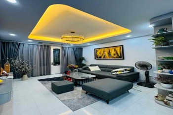 Bán nhà trung tâm Đống Đa - 39.8m² - 5 tầng - Ô tô đỗ cửa - Giá 15 tỷ