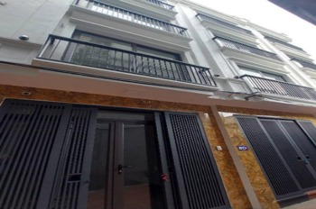 Bán nhà 5 tầng Cầu Diễn - Gần ĐH Công Nghiệp - Thiết Kế Hiện Đại