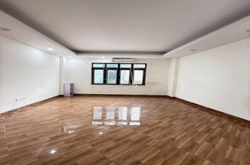 Nhà phố 5 tầng, ngõ nông, 7.4 tỷ - Vị trí đẹp, tiềm năng tăng giá