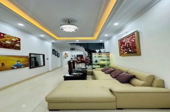 Nhà đẹp 5 tầng An Dương - Ô tô vào nhà, Giá Tốt - Chính Chủ