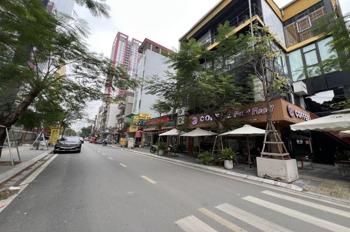 Bán nhà phố Duy Tân 100m2, 4 Tầng, 40.8 Tỷ - Vị Trí Đắc Địa