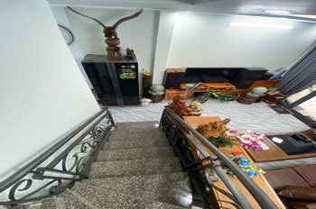 Nhà 3 Tầng Phú Mỹ Hưng, Quận 7: 7.3 Tỷ - Vị Trí Đắc Địa, Tiện Nghi Vượt Trội
