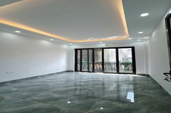 Nhà Phố Yên Phụ - Vị Trí Đỉnh, Giá Tốt - 7 Tỷ