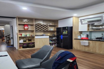 Mặt Phố Kinh Doanh - Nhà 5 Tầng, Thang Máy, 105m2, Giá 45 tỷ - Vị Trí Đắc Địa