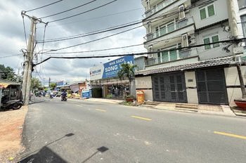 Bán nhà mặt tiền, đường 24m, sát Bình Thạnh, DT 9,5x12,5, Quận 12, giá 10,6 tỷ