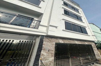 Nhà phố 6 tầng thang máy - 9 phòng khép kín - 40m2 - Vị trí đắc địa