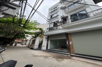 Nhà 5 Tầng 1 Lửng Thang Máy: Thiết Kế Đẳng Cấp, Công Năng Tối Ưu - [Địa Điểm]